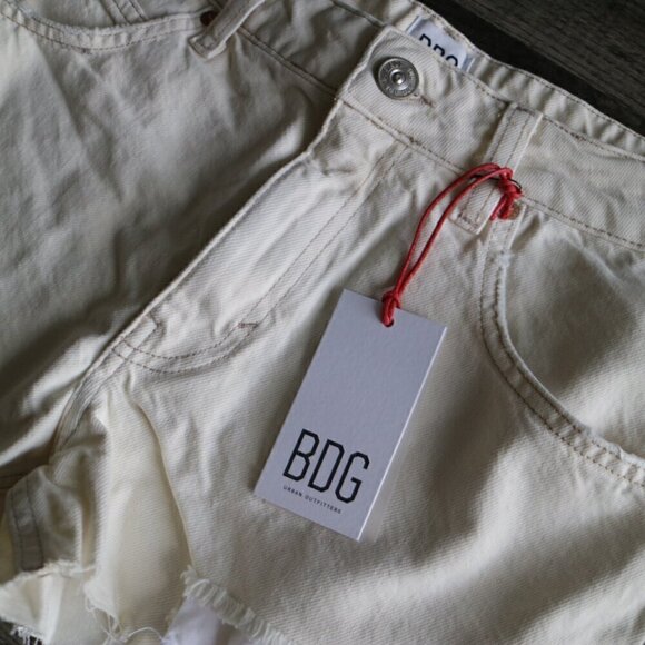 NWT Urban Outfitters Cut Off Shorts Harri Low Rise Neutral Color - Picture 8 of 12